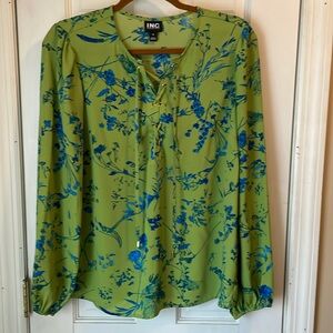 NWT INC International Concepts Women's Green and Blue Floral Top